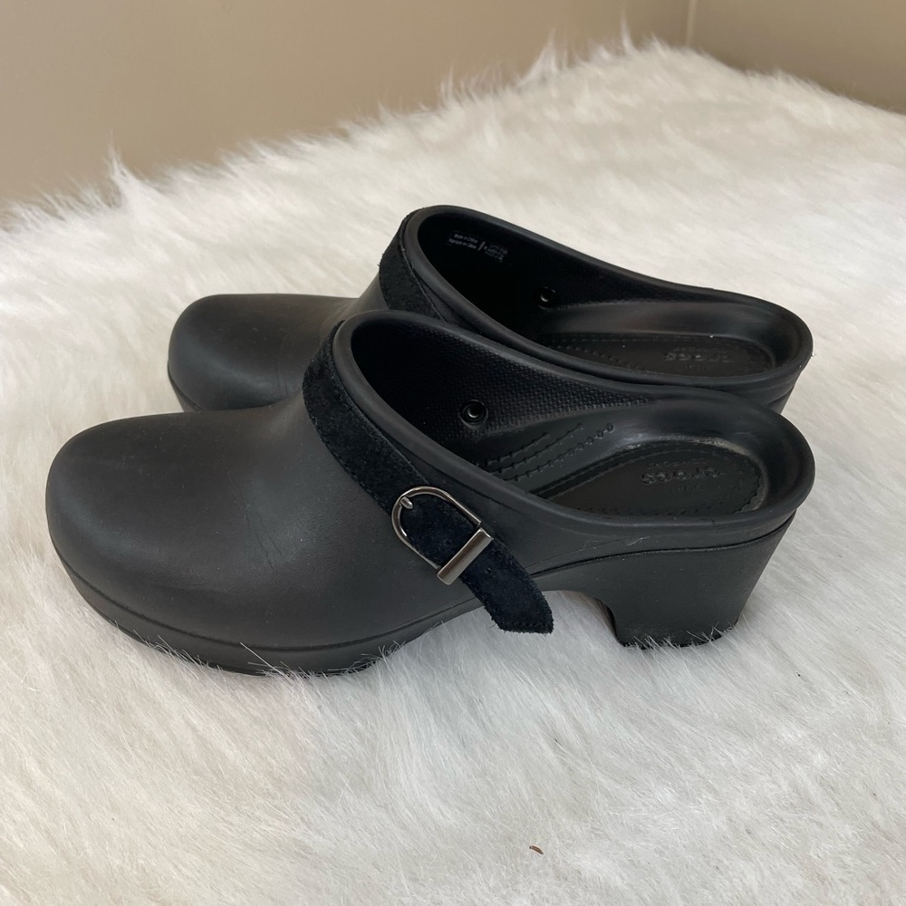 Crocs Sarah dual comfort Clogs Black Women's 8 - Picture 2 of 11